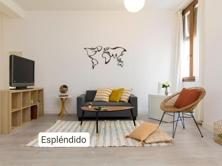 Moderno Apartamento En Casco Historico + Desayuno! Saragossa Zewnętrze zdjęcie